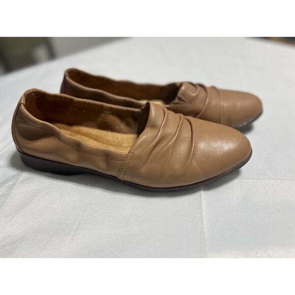 Clarks Jenette Ruby Leather Shoes 10 - Picture 4 of 8